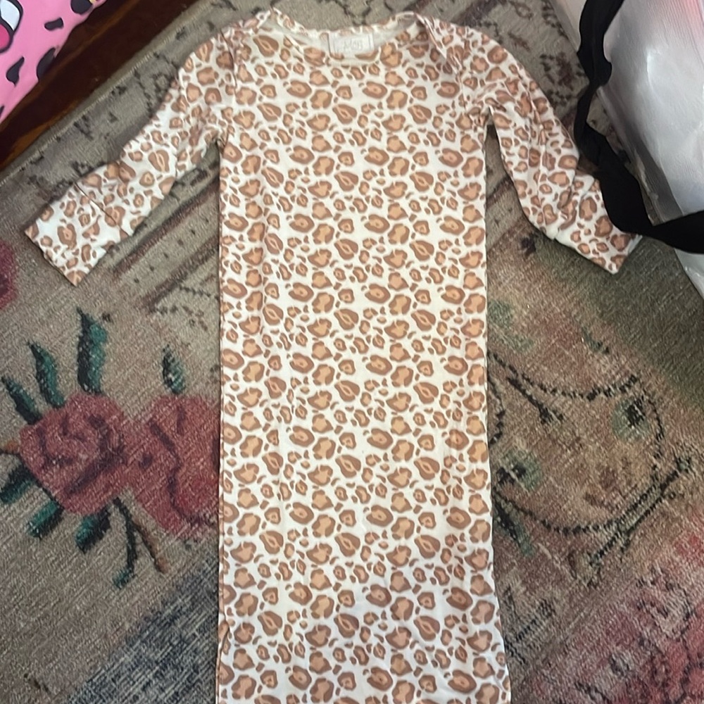 Toby leopard baby gown